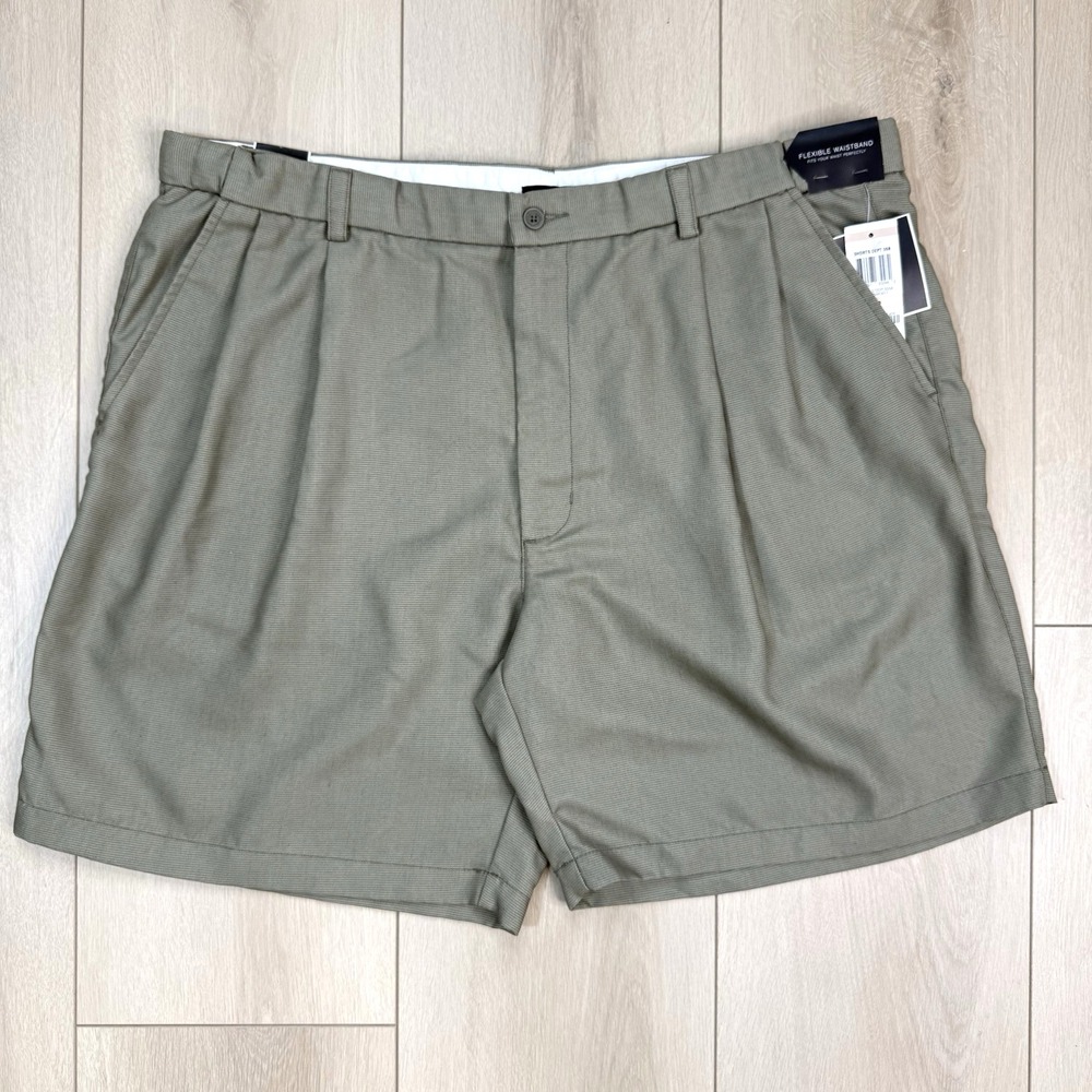 ALFANI Walkshorts Men's 42 Smokey Olive Pleated Front Flexible‎ Waist NWT 8"